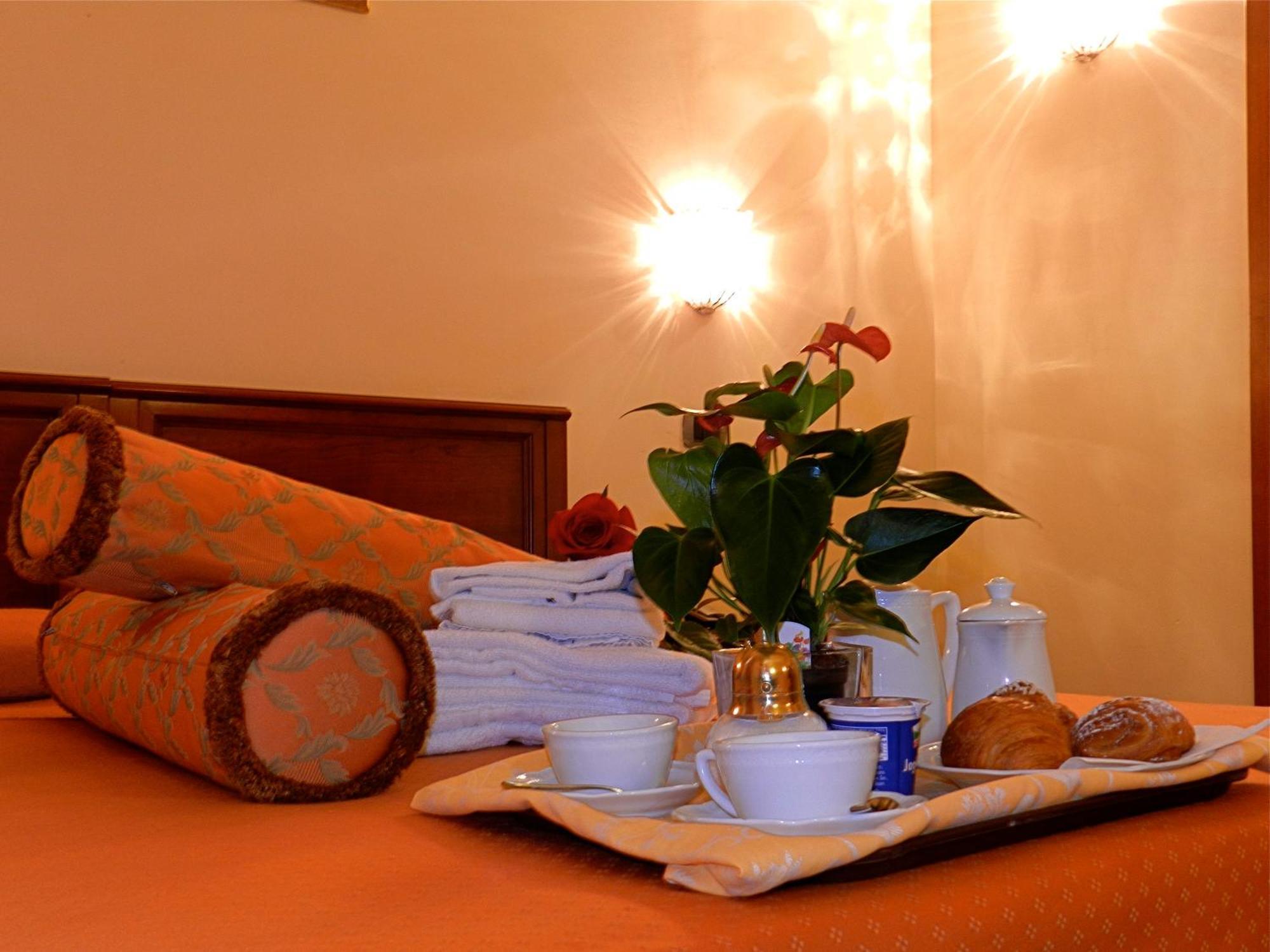 Domus Florentiae Hotel Florence Buitenkant foto