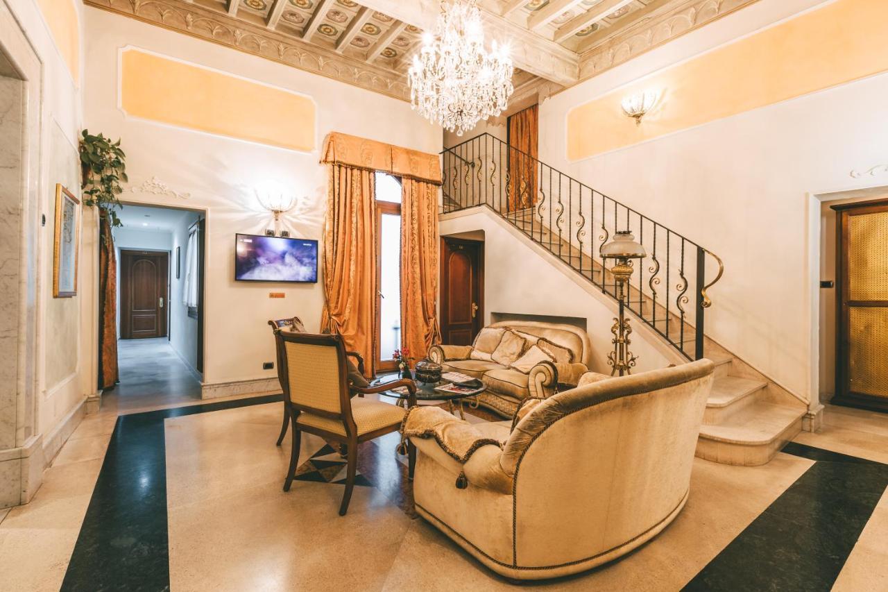 Domus Florentiae Hotel Florence Buitenkant foto